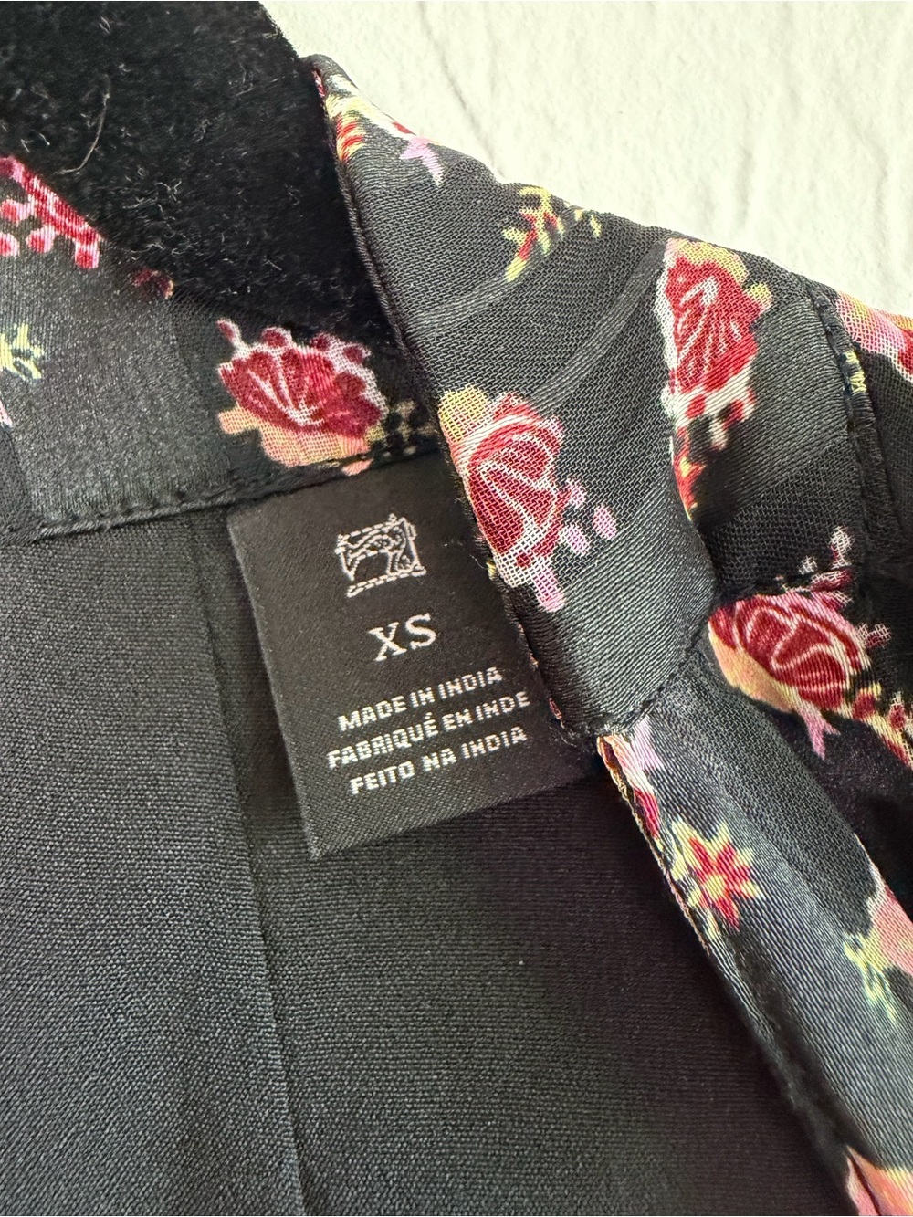 Scotch & Soda Black Long-Sleeve V-Neck Floral Mini Dress size xs - Picture 8 of 10
